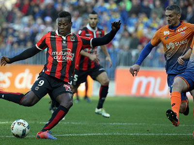 Balotelli lập cú đúp, Nice giữ ngôi đầu Ligue I