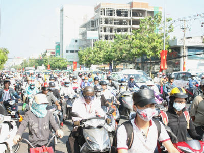 Chuyển đường 2 chiều thành 1 chiều: Lợi giao thông, hại kinh tế!