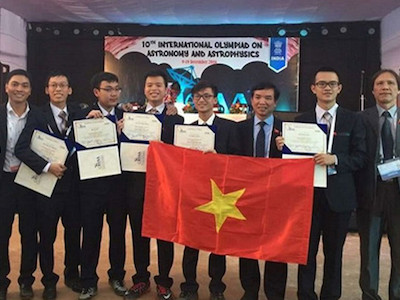 Học sinh Việt Nam lần đầu giành huy chương về thiên văn học