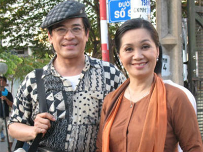 MC Thanh Bạch nói gì khi vợ cũ “tố” bị ông cầm dao rượt chém?