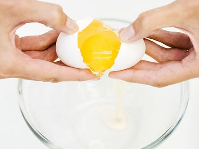 Mẹo giúp chọn trứng quả nào cũng tươi ngon