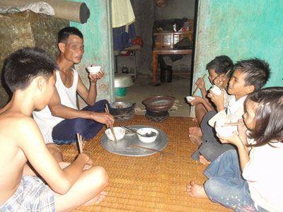 Lý giải về "cái bụng không đáy" của "thánh ăn" Việt Nam