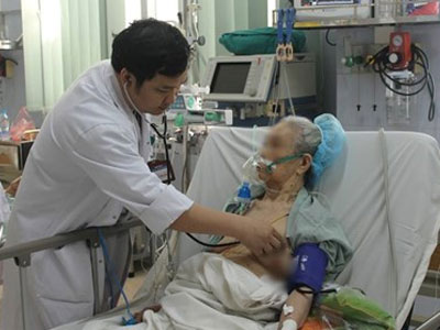 Nhiều người đột quỵ vì thời tiết sáng lạnh, trưa nóng