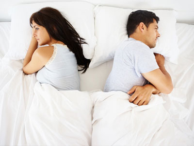 "Bạn anh chuyển đến sống với em, còn anh sẽ đến ở với vợ cậu ấy, một tuần thôi em nhé!"