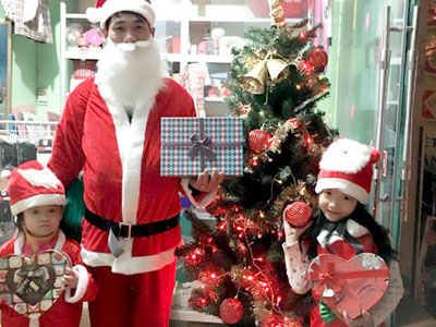 Hốt bạc nhờ dịch vụ “Ông già Noel” dịp Giáng sinh