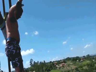 Nhảy bungee từ độ cao 40m, chết tức tưởi vì dây quá dài