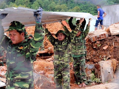 Vụ sạt lở ở Nha Trang: Chẳng còn gì nữa, mất hết rồi