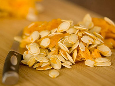 Cách ăn hạt bí ngô diệt giun sán ít người biết