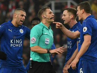 FIFA chuẩn bị trừng phạt các cầu thủ “ngổ ngáo”