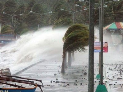 Bão Nock-Ten bắt đầu đổ bộ vào Phillippines
