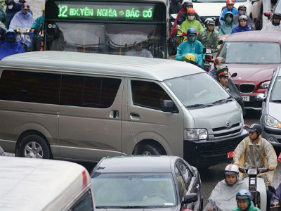 Hà Nội phát sinh 17 điểm ùn tắc vào năm 2016