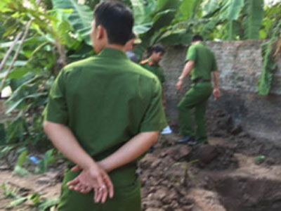 Nghi án cháu nội sát hại bà rồi vùi xác trong vườn phi tang