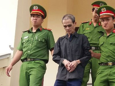Hiếp dâm cháu gái, lĩnh 13 năm tù