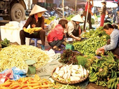 Lo ngại hàng hóa té nước theo xăng
