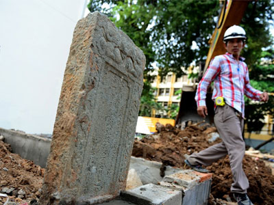 Cận cảnh ngôi mộ cổ mới phát hiện ở Sài Gòn