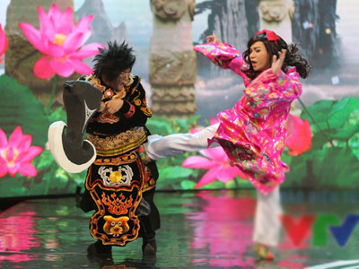Minh Quân đề xuất đưa "bún mắng, cháo chửi" vào Táo quân 2017