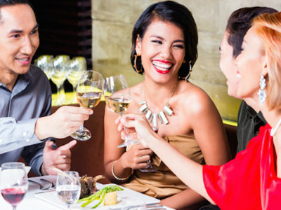 Những nguyên tắc lịch sự khi đi ăn ai cũng cần biết