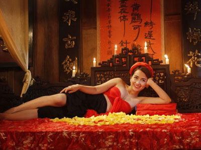 Phim hài Tết "hốt bạc" nhờ dàn hot girl nóng bỏng