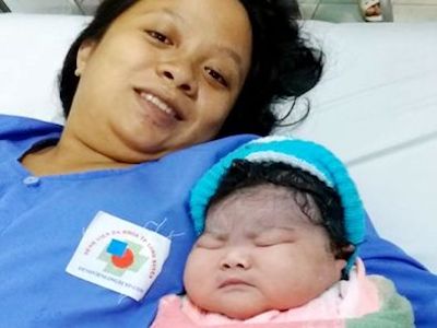 Sản phụ miền Tây sinh thường bé gái 5,2 kg vào cuối năm