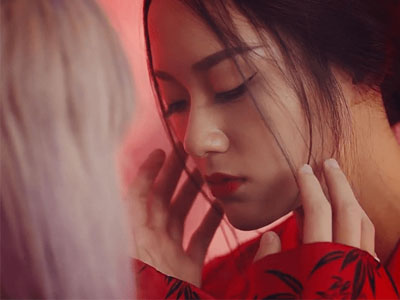 Nét đẹp "lạ" của mỹ nhân trong "Lạc Trôi" - Sơn Tùng MTP