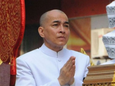 Campuchia truy bắt 3 người xúc phạm quốc vương