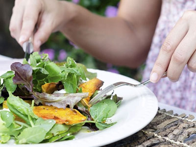 Mỗi ngày ăn bao nhiêu rau quả để đủ vitamin?