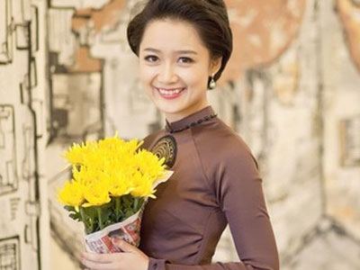 MC Thu Hà chính thức thay thế BTV Vân Anh ở Thời sự 19h