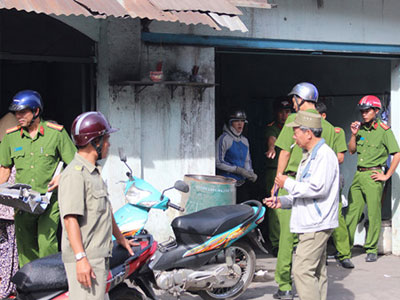 Cái chết ẩn náu trong những thùng phuy rỗng
