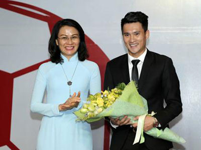 Công Vinh mê làm sếp hơn cầu thủ