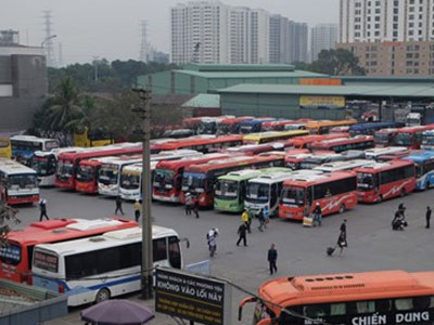 Nhiều nhà xe bỏ bến để chạy chui