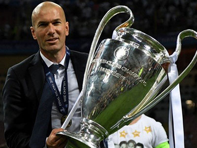 Zidane sắp được Real Madrid thưởng lớn