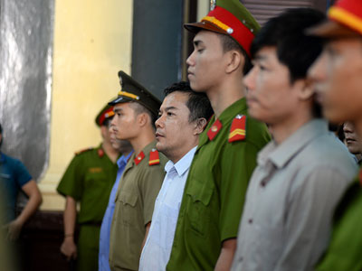 Đại án VNCB: Nhóm giám đốc "bù nhìn" sập bẫy anh em Phạm Công Danh?