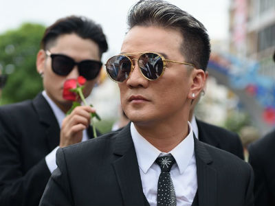 Đàm Vĩnh Hưng: "Tôi không nói chuyện với mẹ mấy tháng qua"