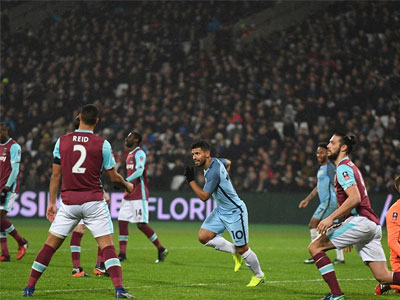 Man City giành chiến thắng năm sao ở FA Cup