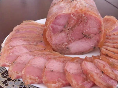 Sát Tết, giò me Nghệ An làm mỏi tay vẫn không đủ cung cấp cho thị trường Hà Nội, Sài Gòn