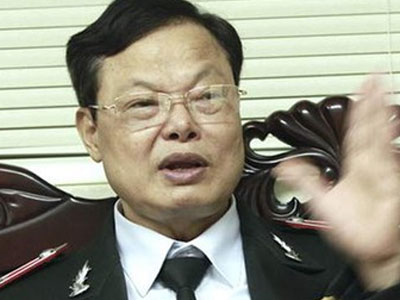 Chúc tết, tặng quà cấp trên: "Trước đây kéo về Hà Nội đông quá, rất phản cảm"