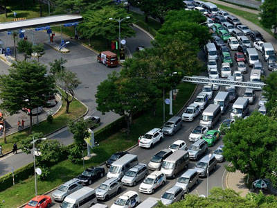Lối thoát khỏi "ma trận" kẹt xe ở sân bay Tân Sơn Nhất