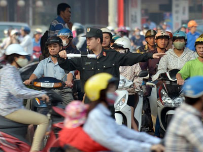 Huy động 200 CSCĐ chống ùn tắc dịp Tết