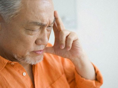 Khốn khổ với người đàn ông "chua ngoa" hơn cả mẹ chồng