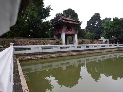Hà Nội quét vôi, phủ màu Văn Miếu - Quốc Tử Giám