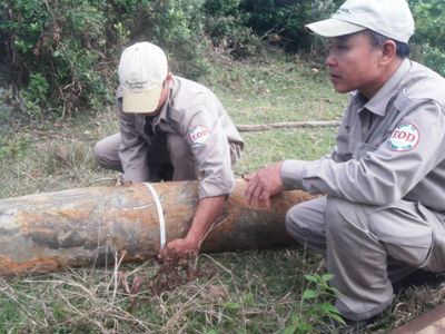 Phát hiện quả bom “khủng” khi san lấp công trình