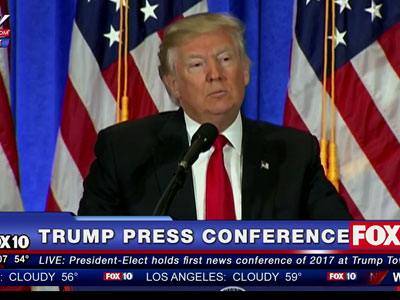CNN lên tiếng sau khi bị ông Trump cáo buộc đưa tin sai sự thật