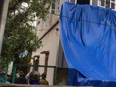 Hà Nội: Vừa về nước ăn Tết, vợ bị chồng đâm chết