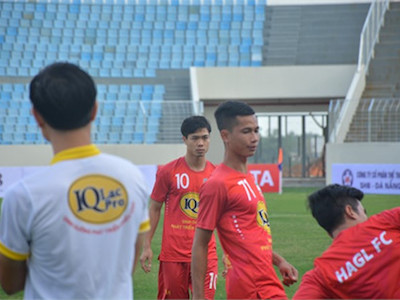 Công Phượng “mất điện”, HA Gia Lai thua ngược ở Pleiku