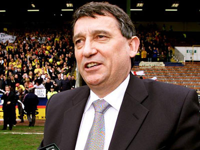 Cựu HLV tuyển Anh Graham Taylor qua đời ở tuổi 72