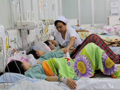 Sốt xuất huyết đe dọa thai phụ, còn nguy hiểm hơn Zika