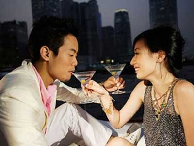 Sững sờ vì bộ mặt thật của “soái ca” hào hoa, phong độ