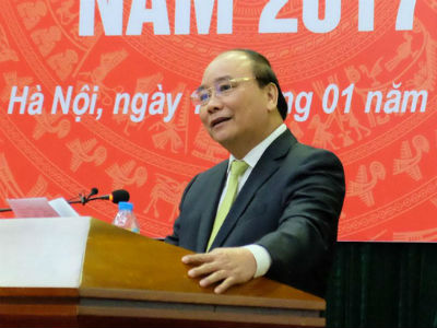 Vì sao người giàu đi nước ngoài chữa bệnh đông như vậy?