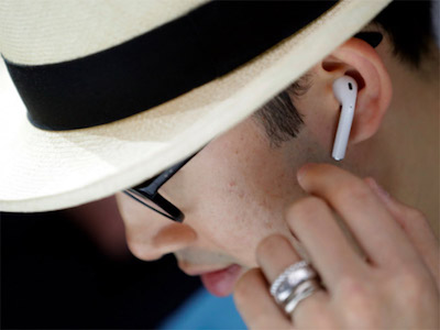 Apple đã “chơi bẩn” như thế nào khi xóa ứng dụng tìm AirPods?