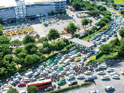 Sân bay Tân Sơn Nhất cao điểm Tết: Thường trực nỗi lo quá tải